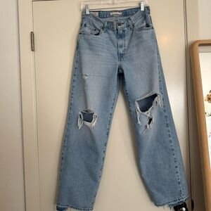 Levi’s baggy dad jeans